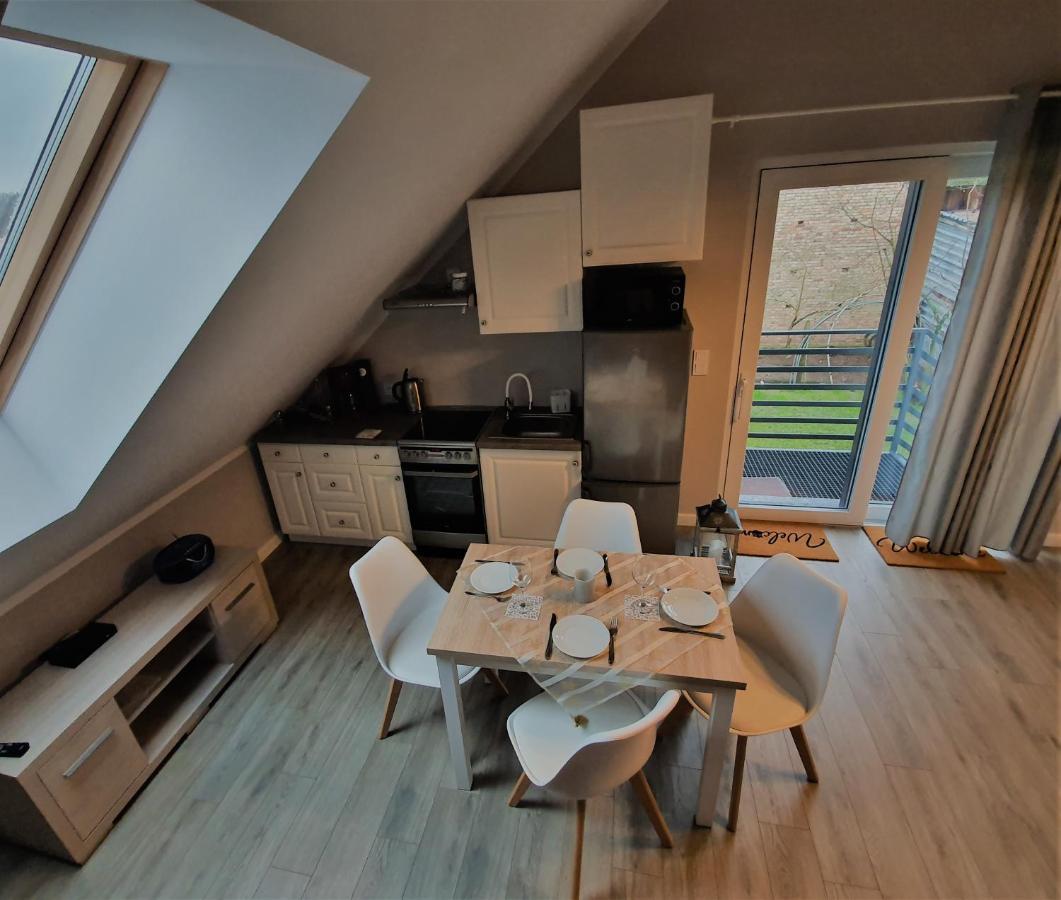 Nad Jeziorem Welle Kolczewo